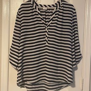 New York & Company Soho Large Top